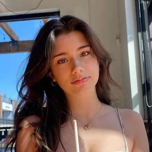Mikayla Campinos